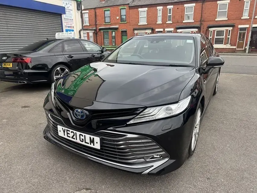 Used Toyota Camry 218 HP (160 kW) 2021 Black Sedan