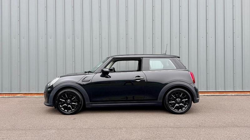 Used Mini Cooper Classic 2022 Black Hatchback