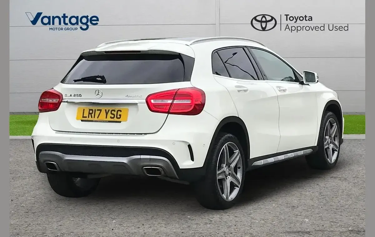 Used Mercedes GLA250 AMG line 207 HP (152 kW) 2017 White SUV