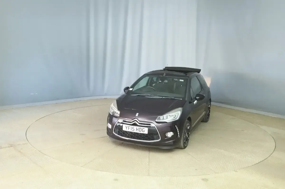Begagnad Citroën DS3 Cabriolet 2015 Lila Cab