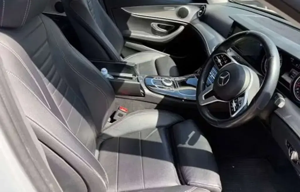 Used Mercedes E200 SE 184 HP (135 kW) 2018 Silver Sedan
