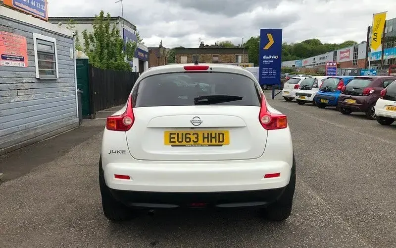 Used Nissan Juke Acenta 117 HP (86 kW) 2013 White SUV