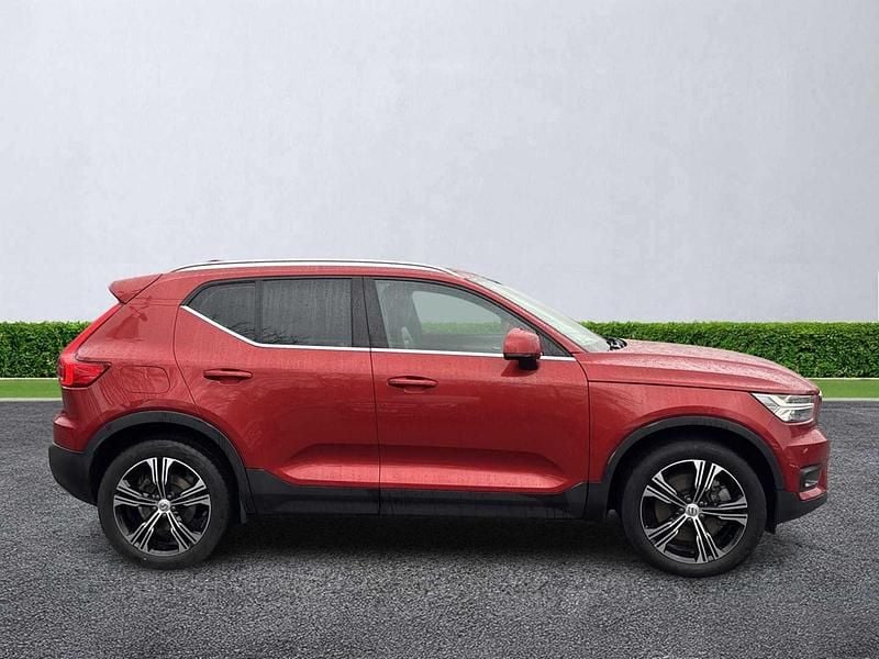 Used Volvo XC40 Inscription 2022 Red SUV