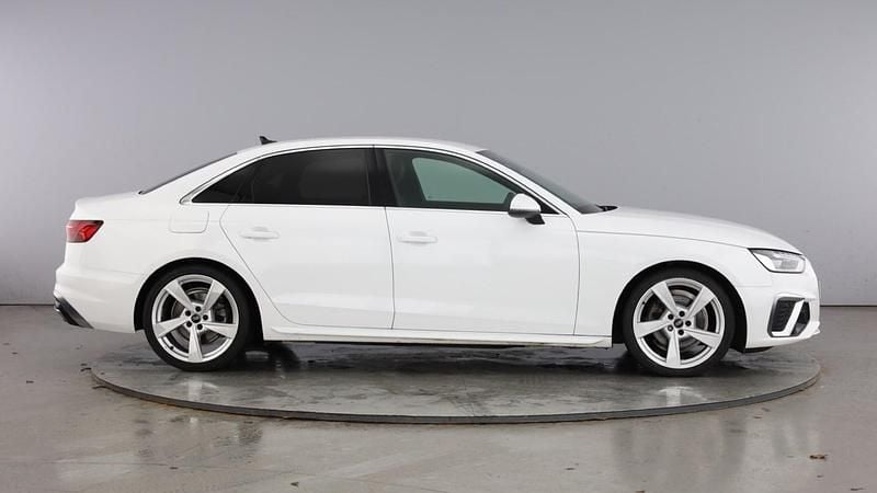 Used Audi A4 S-Line 150 HP (110 kW) 2023 White Sedan