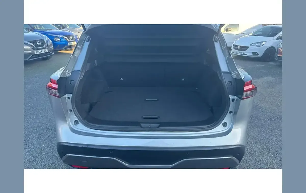 Used Nissan Qashqai N-Connecta 190 HP (139 kW) 2023 Silver SUV