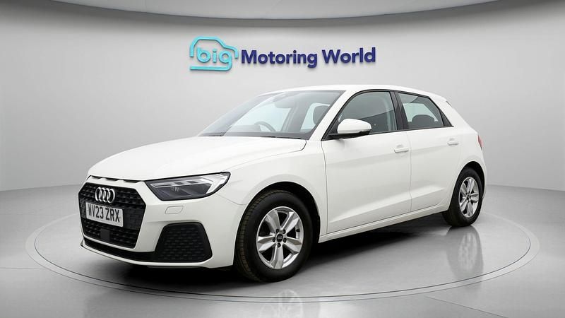 Second-hand Audi A1 Sportback 94 CP (69 kW) 2023 Alb Hatchback