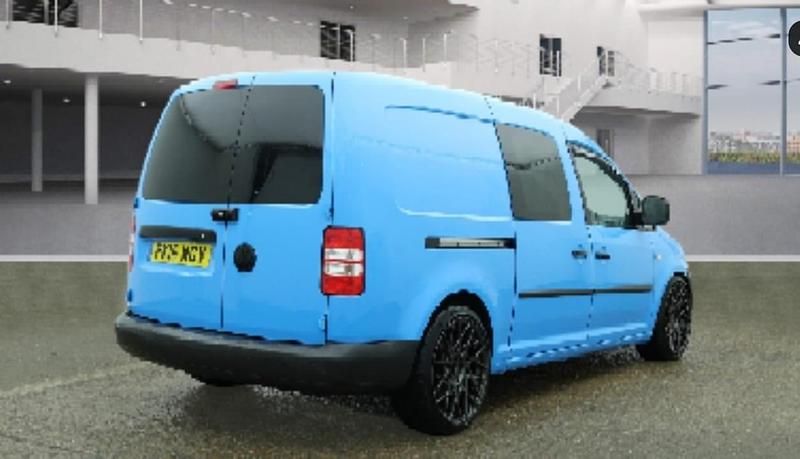 Used VW Caddy Startline 102 HP (75 kW) 2015 Blue MPV