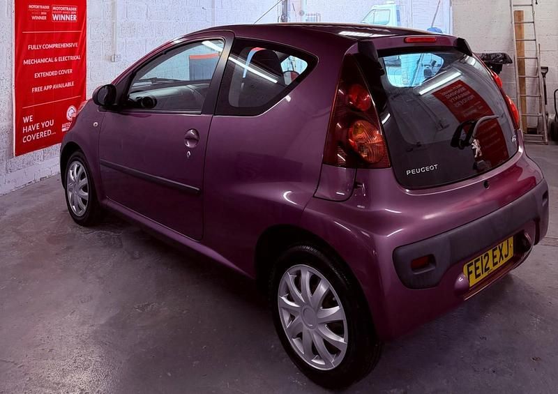 Used Peugeot 107 Active 68 HP (50 kW) 2012 Purple Hatchback