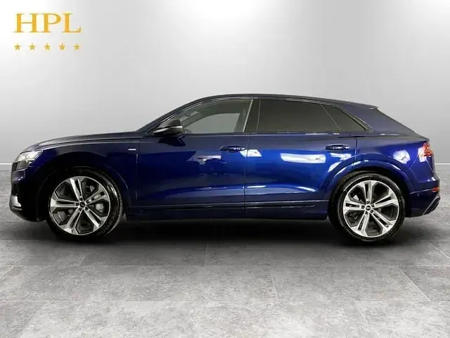 Begagnad Audi Q8 Black Edition 340 HK (250 kW) 2023 Blå SUV