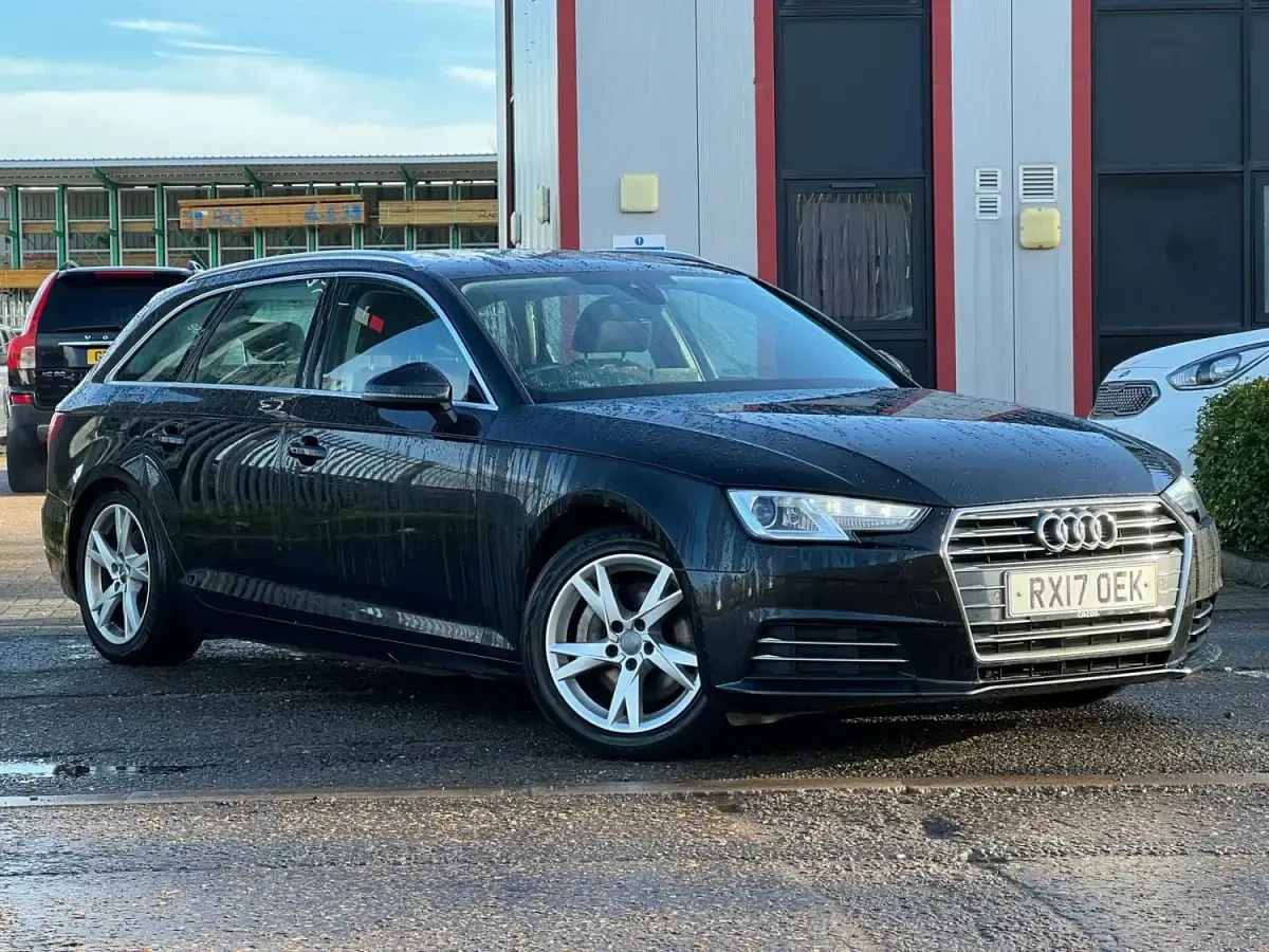 Gebraucht Audi A4 Sport 190 PS (139 kW) 2017 Schwarz Kombi