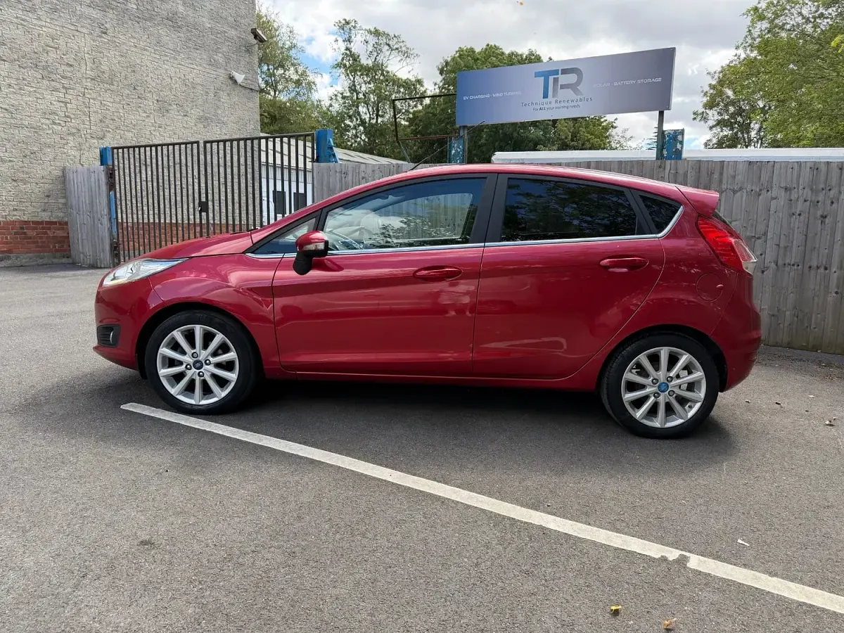 Used Ford Fiesta Titanium 2015 Red Hatchback