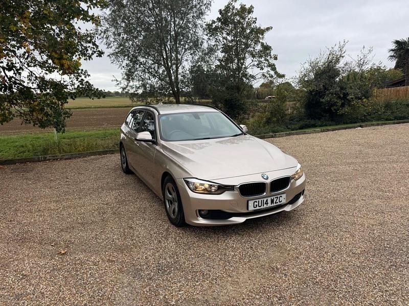 Silver Used 2014 BMW 320 Efficient Dynamics Estate | £6,291 (Good price) - Image 1/4