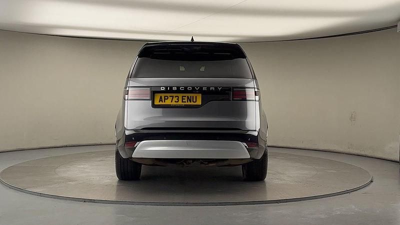 Used Land Rover Discovery 5 S 2023 Eiger grey SUV