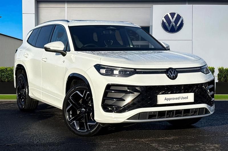 White Used 2025 VW Touran R-line MPV | £42,690 - Image 1/4