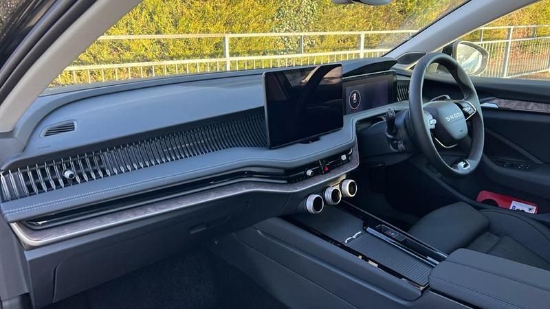 Used Skoda Superb 204 HP (150 kW) 2026 Midnight black metallic Estate