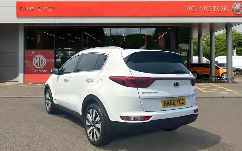 Used Kia Sportage 185 HP (136 kW) 2016 White SUV