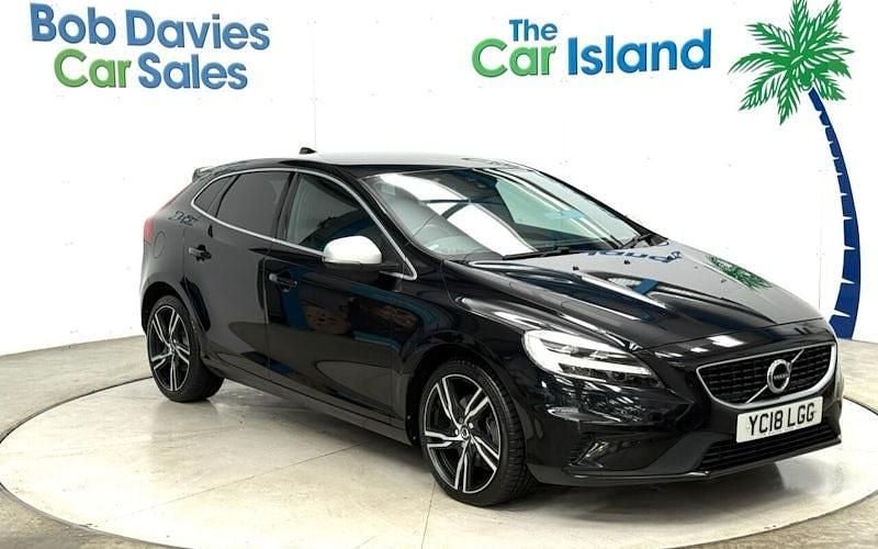 Black Used 2018 Volvo V40 R-Design Pro Estate | £11,750 (Fair price) - Image 1/4