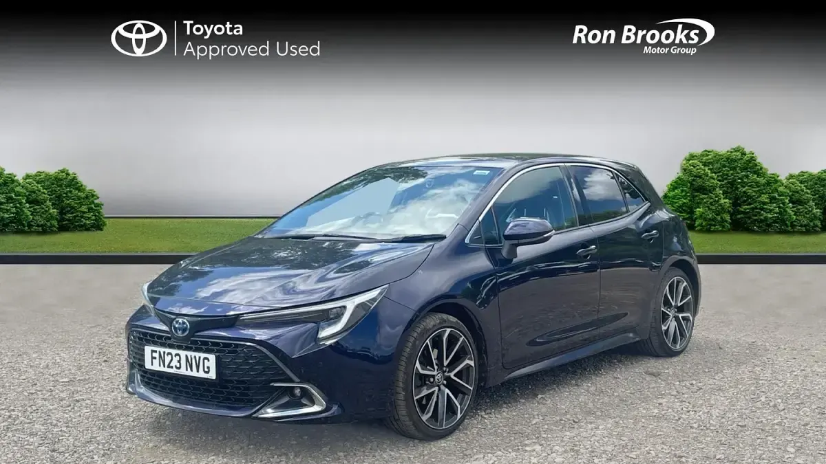 Used Toyota Corolla 2023 Blue Hatchback