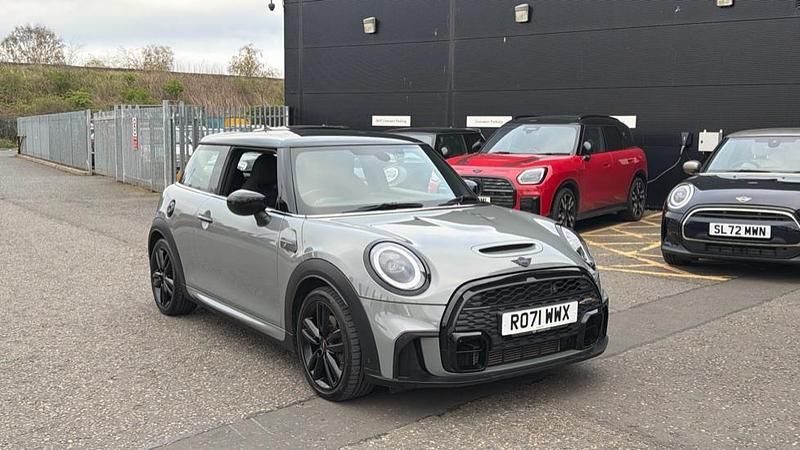 Used Mini Cooper S Sport 178 HP (130 kW) 2021 Moonwalk grey  Hatchback