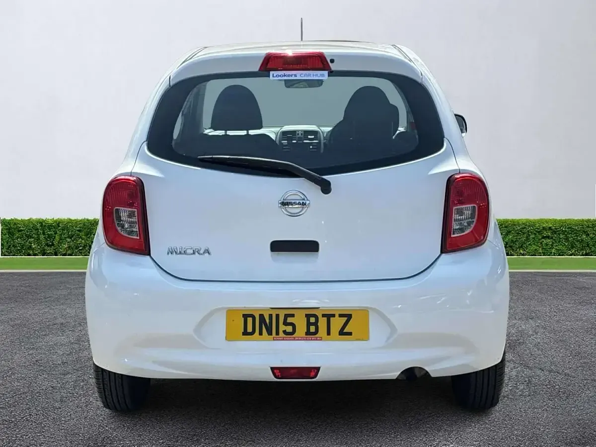 Used Nissan Micra Visia 80 HP (58 kW) 2015 White Hatchback