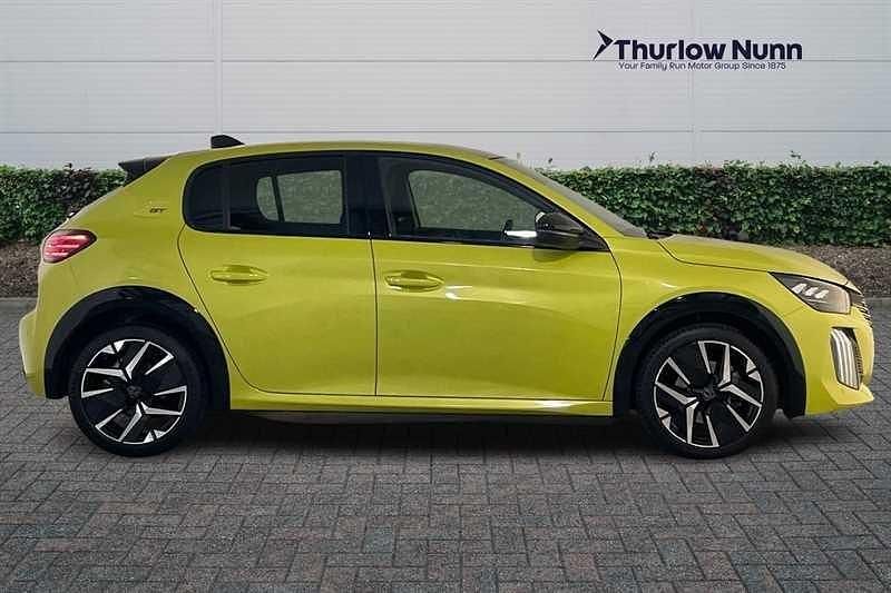 Used Peugeot 208 GT 100 HP (73 kW) 2024 Yellow Hatchback