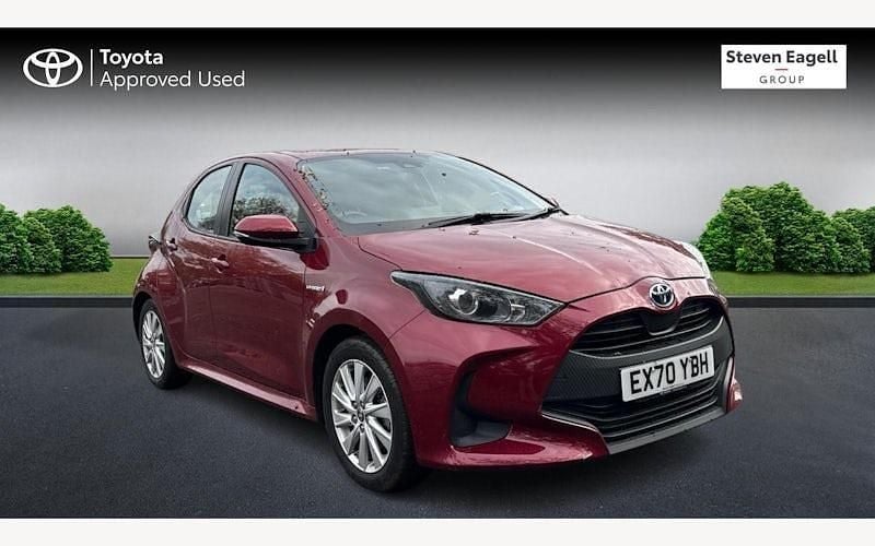 Used 2025 Toyota Yaris Hybrid Hatchback | £16,532 (Super price) - Image 1/4