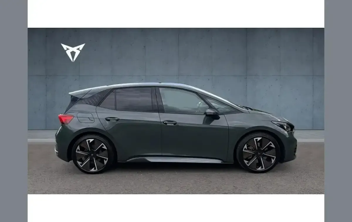 Used Cupra Born e-Boost 239 kW (326 HP) 2025 Green Hatchback