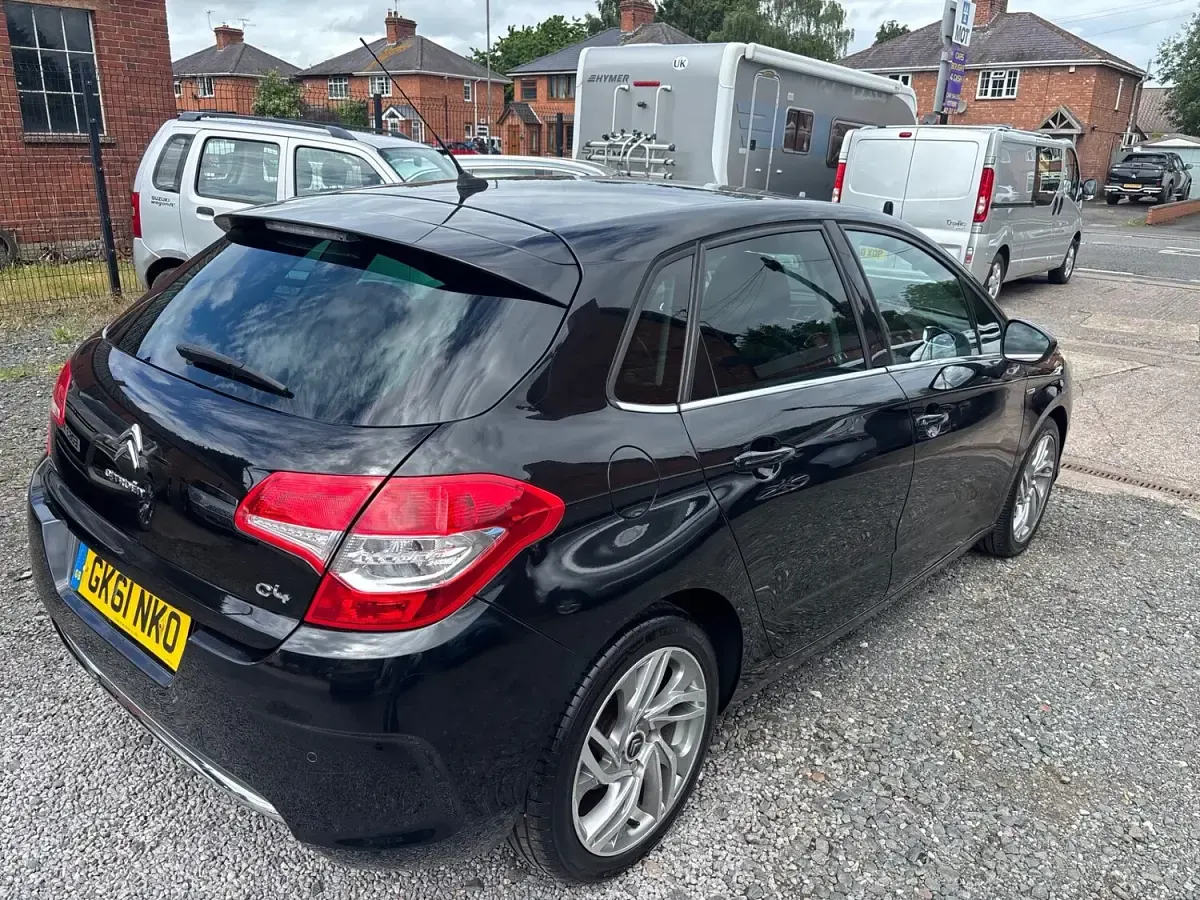 Used Citroën C4 Exclusive 2011 Black Hatchback