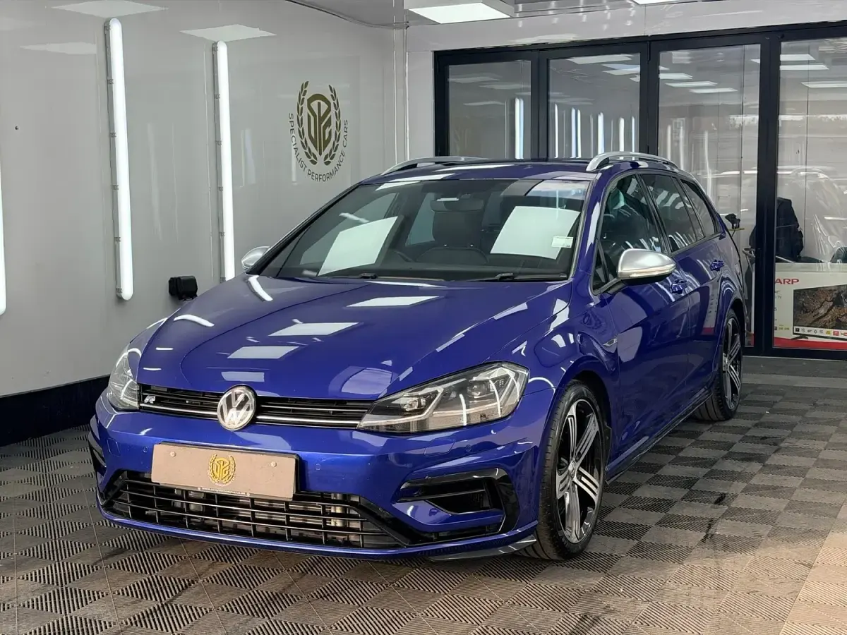 Used VW Golf VII R 305 HP (224 kW) 2017 Blue Estate