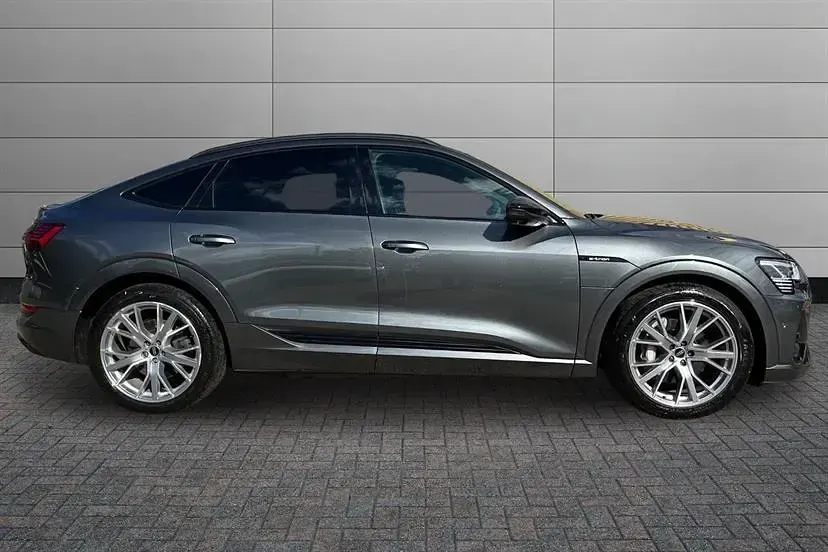 Used Audi e-tron Black Edition 300 kW (408 HP) 2023 Grey SUV