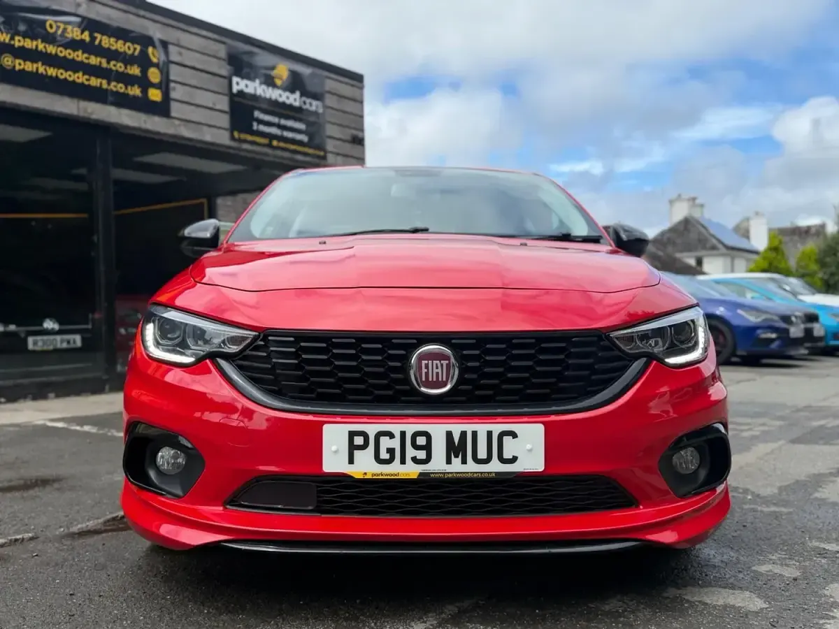 Used Fiat Tipo Sport 95 HP (69 kW) 2019 Red Hatchback