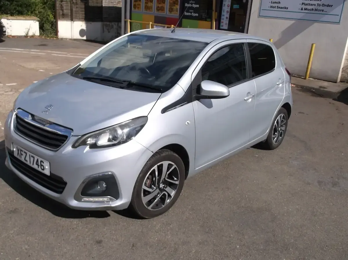 Used Peugeot 108 Allure 82 HP (60 kW) 2015 Silver Hatchback