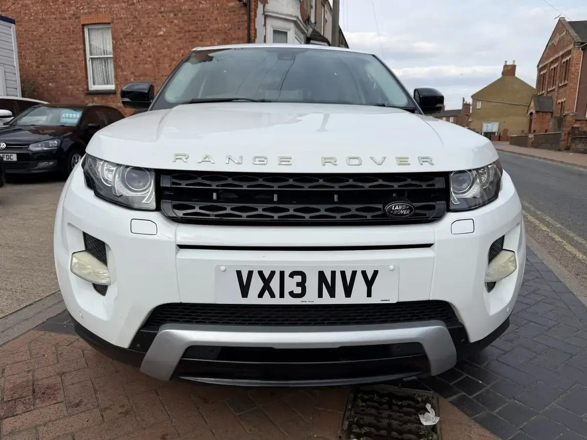 Used Land Rover Range Rover evoque Dynamic 190 HP (139 kW) 2013 White SUV