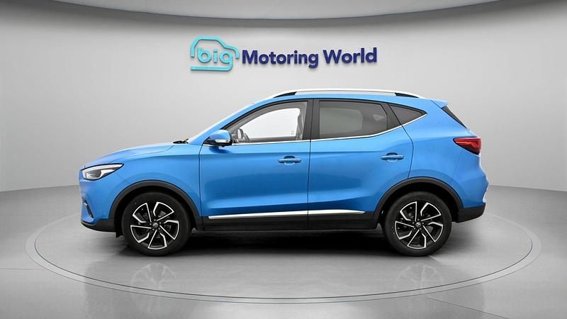 Used MG ZS Exclusive 106 HP (77 kW) 2023 Blue SUV