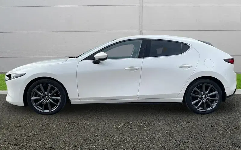Used Mazda 3 Inclusive 122 HP (89 kW) 2021 Hatchback