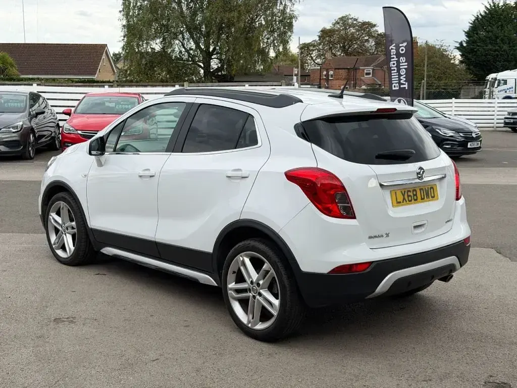 Used Vauxhall Mokka Ultimate 140 HP (102 kW) 2019 White SUV