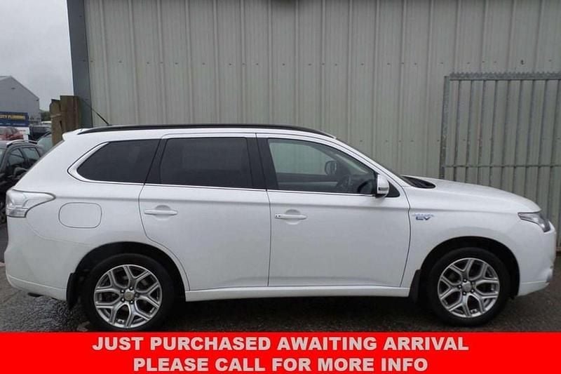 Used 2014 Mitsubishi Outlander P-HEV | £8,495 (Fair price) - Image 1/1
