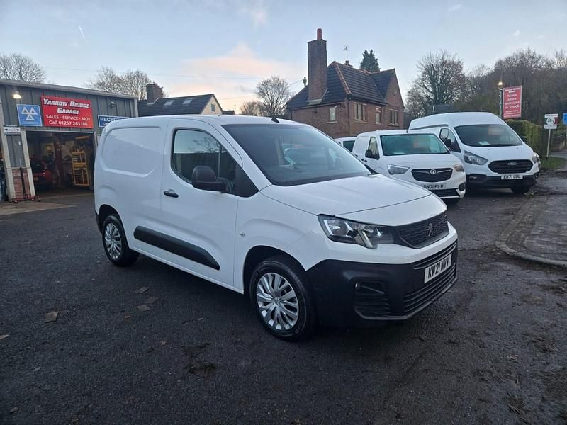 White Used 2021 Peugeot Partner Van | £7,495 (Good price) - Image 1/4