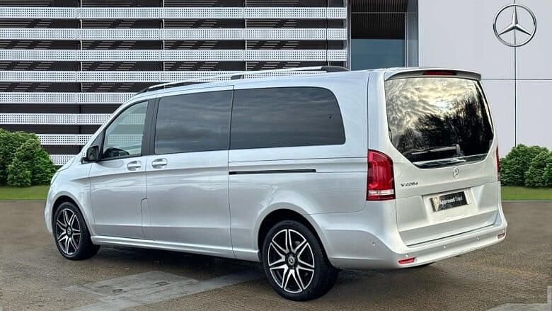 Used Mercedes V220 AMG line 163 HP (119 kW) 2023 Silver MPV