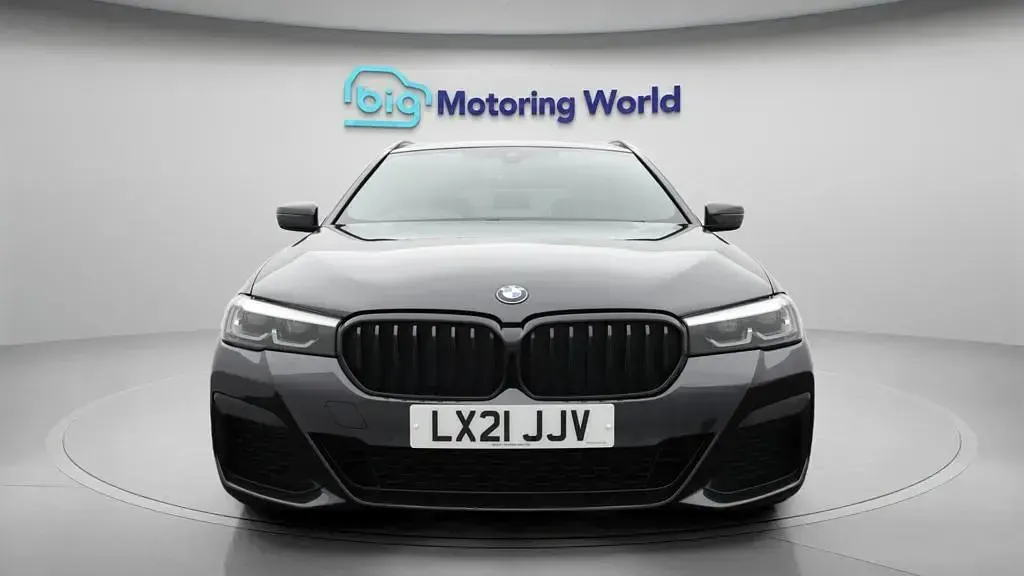 Used BMW 530e M Sport 292 HP (214 kW) 2021 Grey Estate
