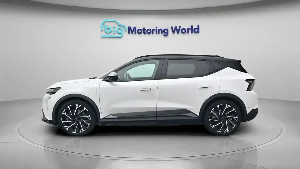 Used Renault Scenic E-Tech Esprit Alpine 161 kW (220 HP) 2024 White and black SUV