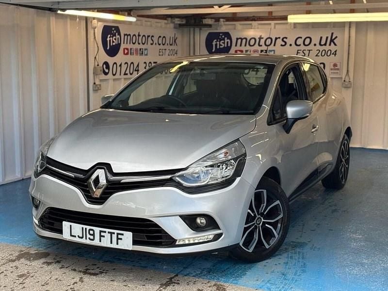 Grey Used 2025 Renault Clio V Play Hatchback | £7,990 - Image 1/4