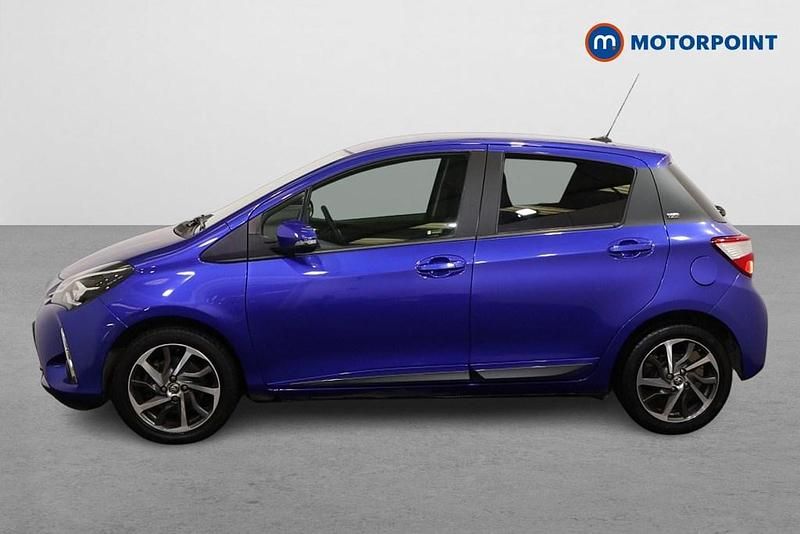 Used Toyota Yaris 2020 Blue Hatchback