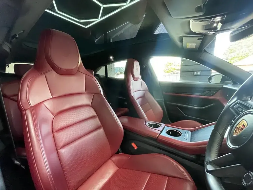 Used Porsche Taycan Performance Package 350 kW (476 HP) 2022 Black Estate