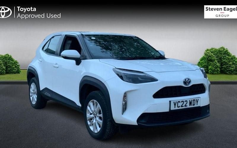 Used 2025 Toyota Yaris Hybrid Estate | £19,156 (Super price) - Image 1/4