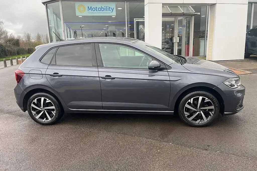 Used VW Polo 95 HP (69 kW) 2024 Hatchback