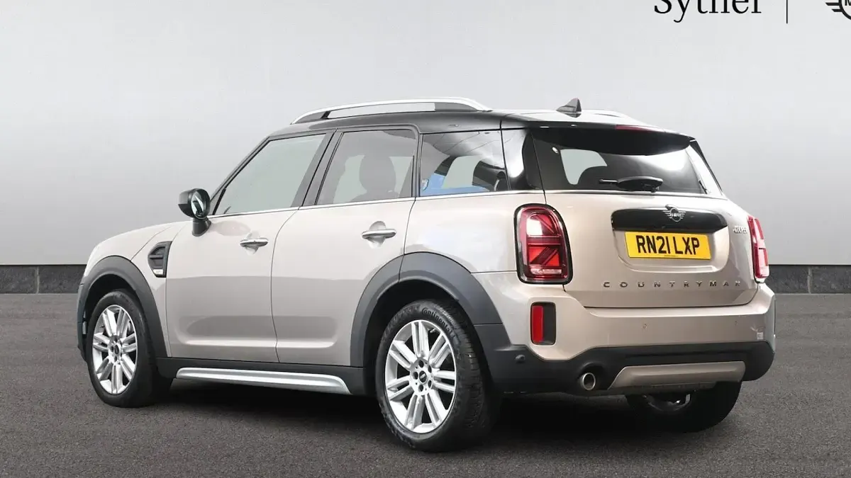 Used Mini Cooper Countryman Exclusive 134 HP (98 kW) 2021 Grey SUV