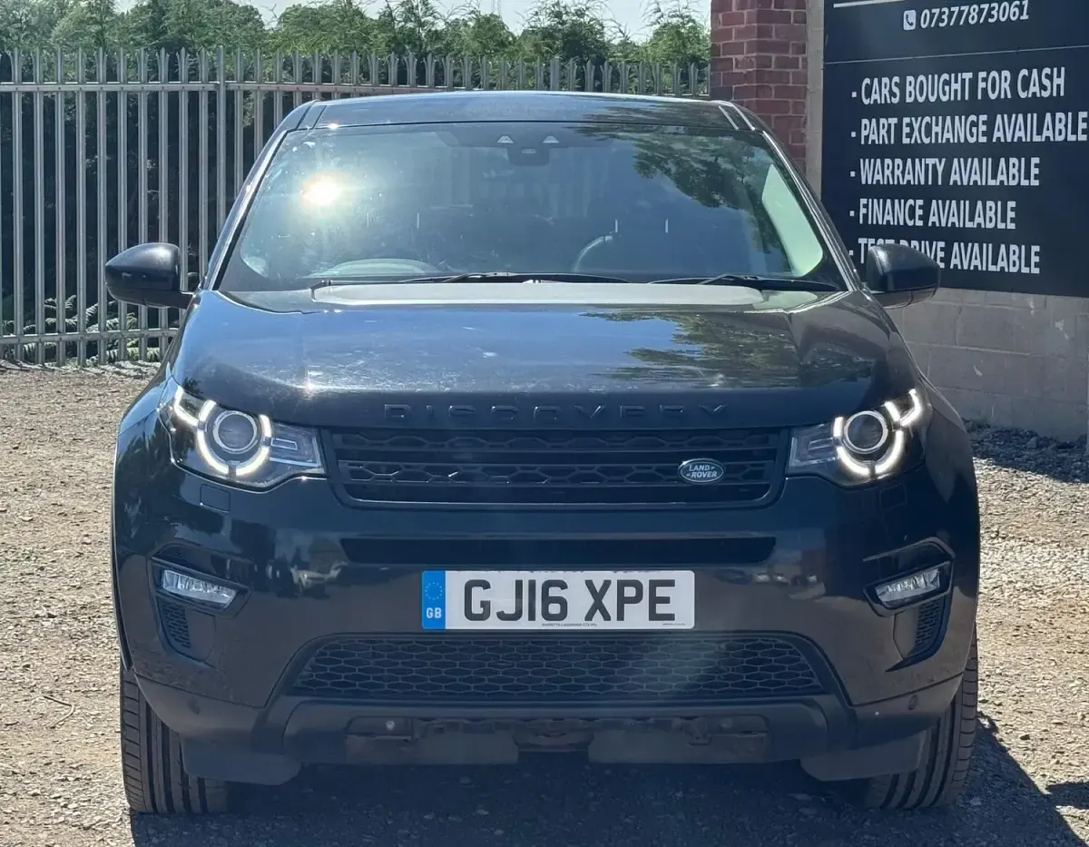 Used Land Rover Discovery Sport HSE 180 HP (132 kW) 2016 Black SUV