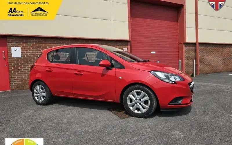 Used Vauxhall Corsa Design Edition 75 HP (55 kW) 2017 Hatchback
