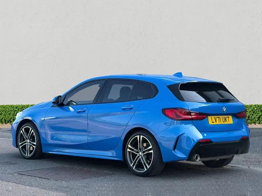Used BMW 118 M Sport 136 HP (100 kW) 2022 Blue Hatchback